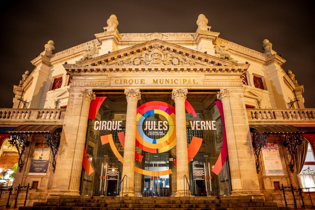 Cirque  Jules Verne